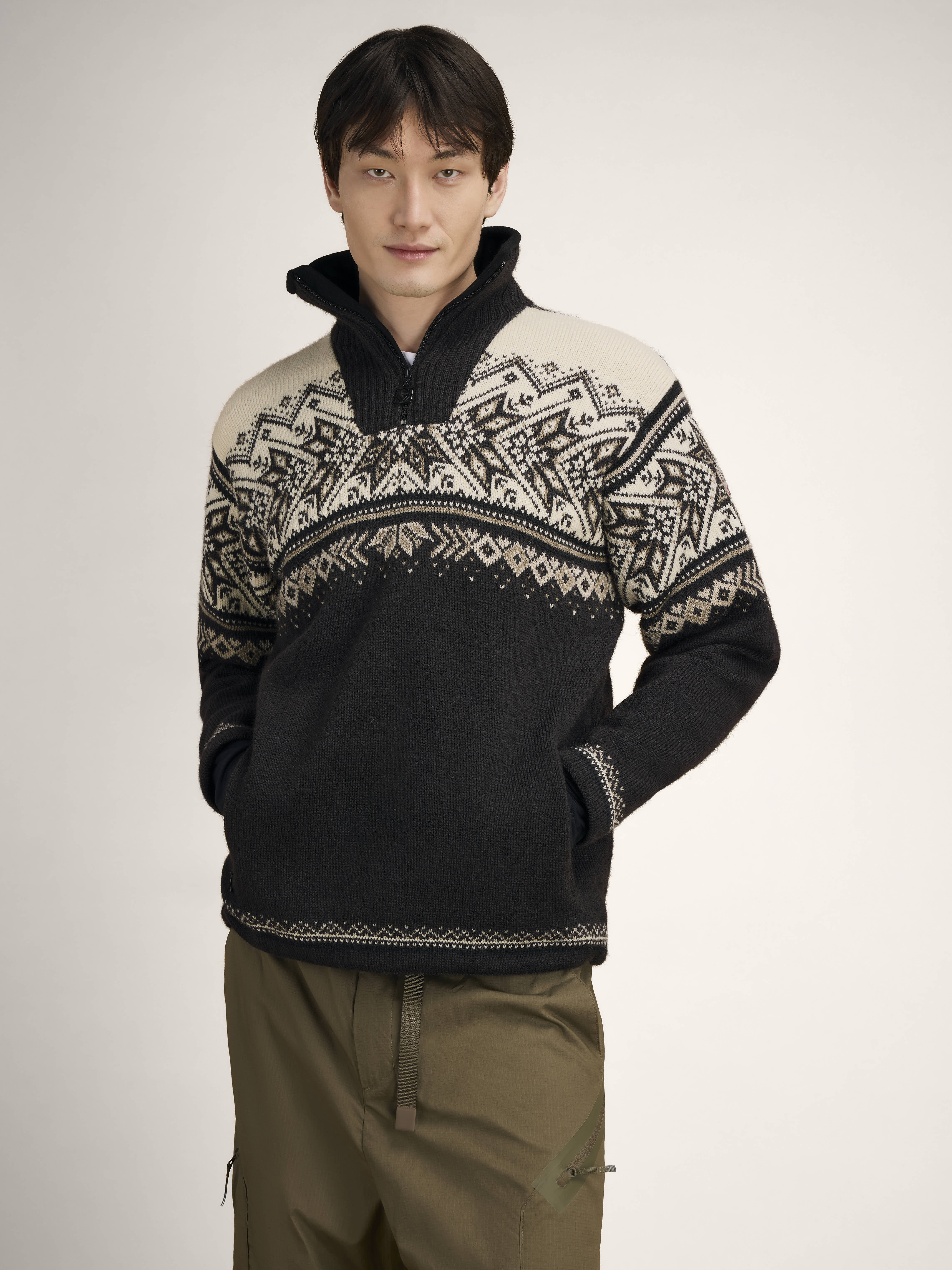 Vail Windproof Men’s Sweater - Norwegian Wool  Black Sandstone