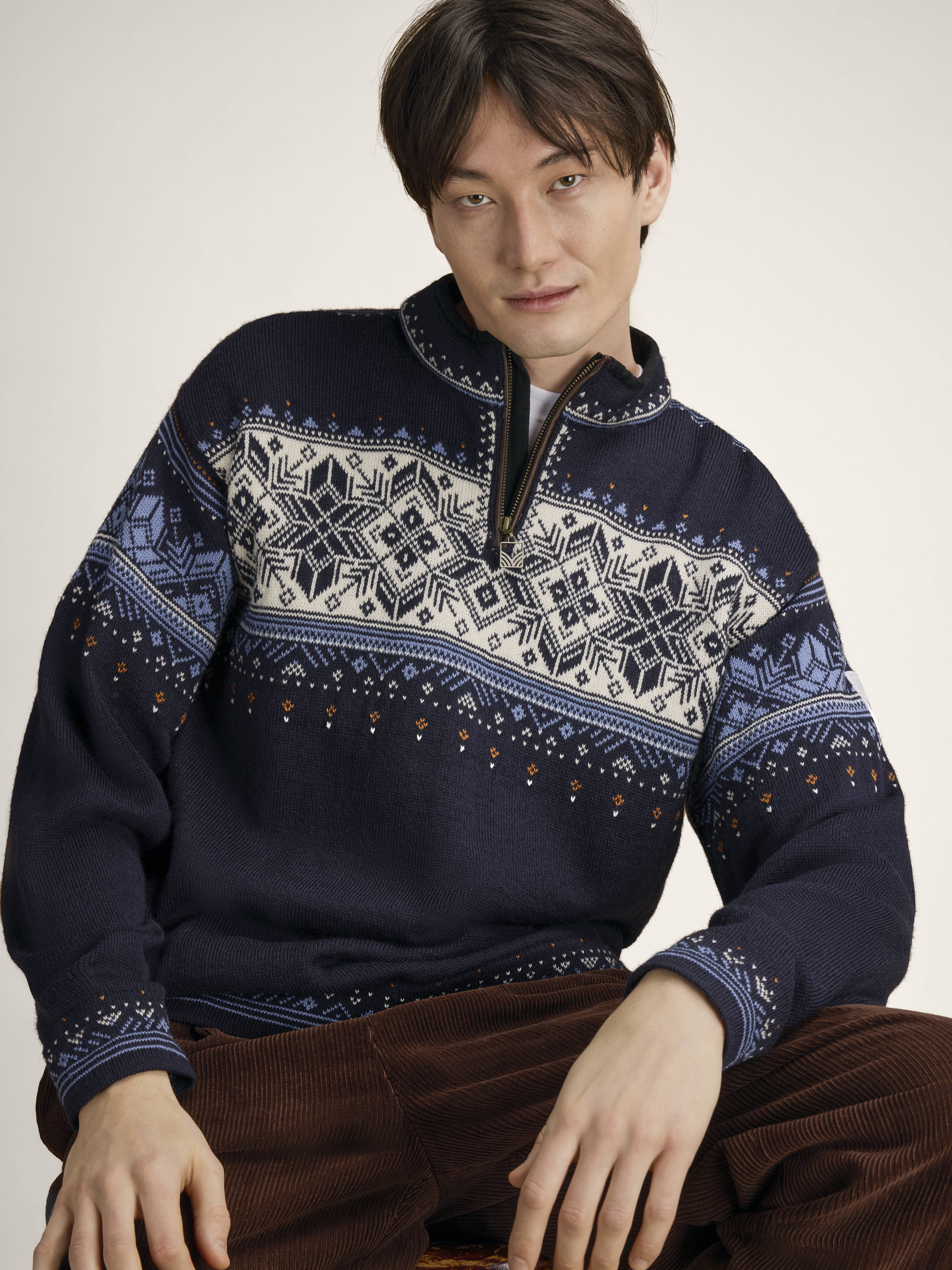 Blyfjell Men's Knit Sweater navy