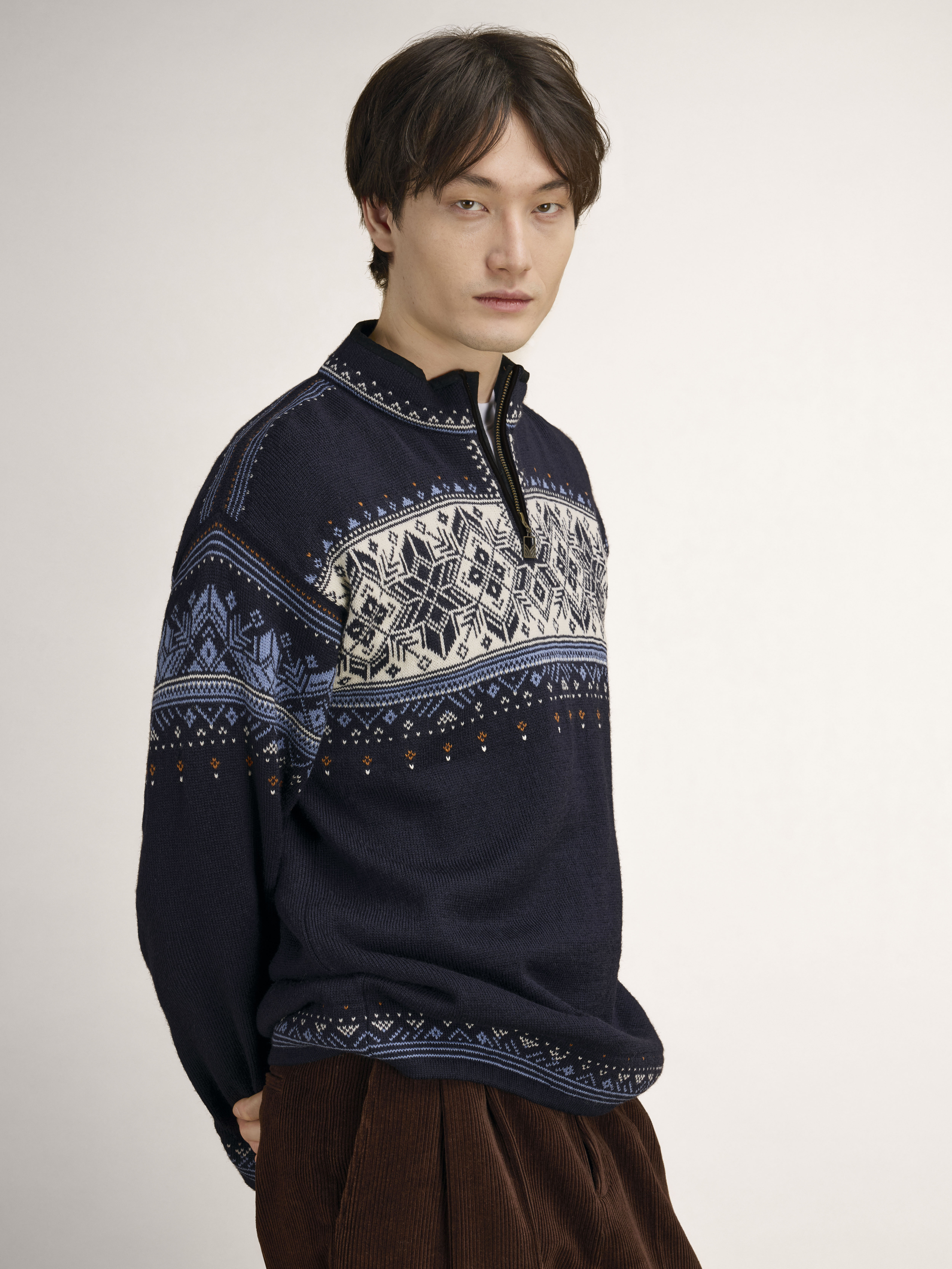Blyfjell Men's Knit Sweater navy