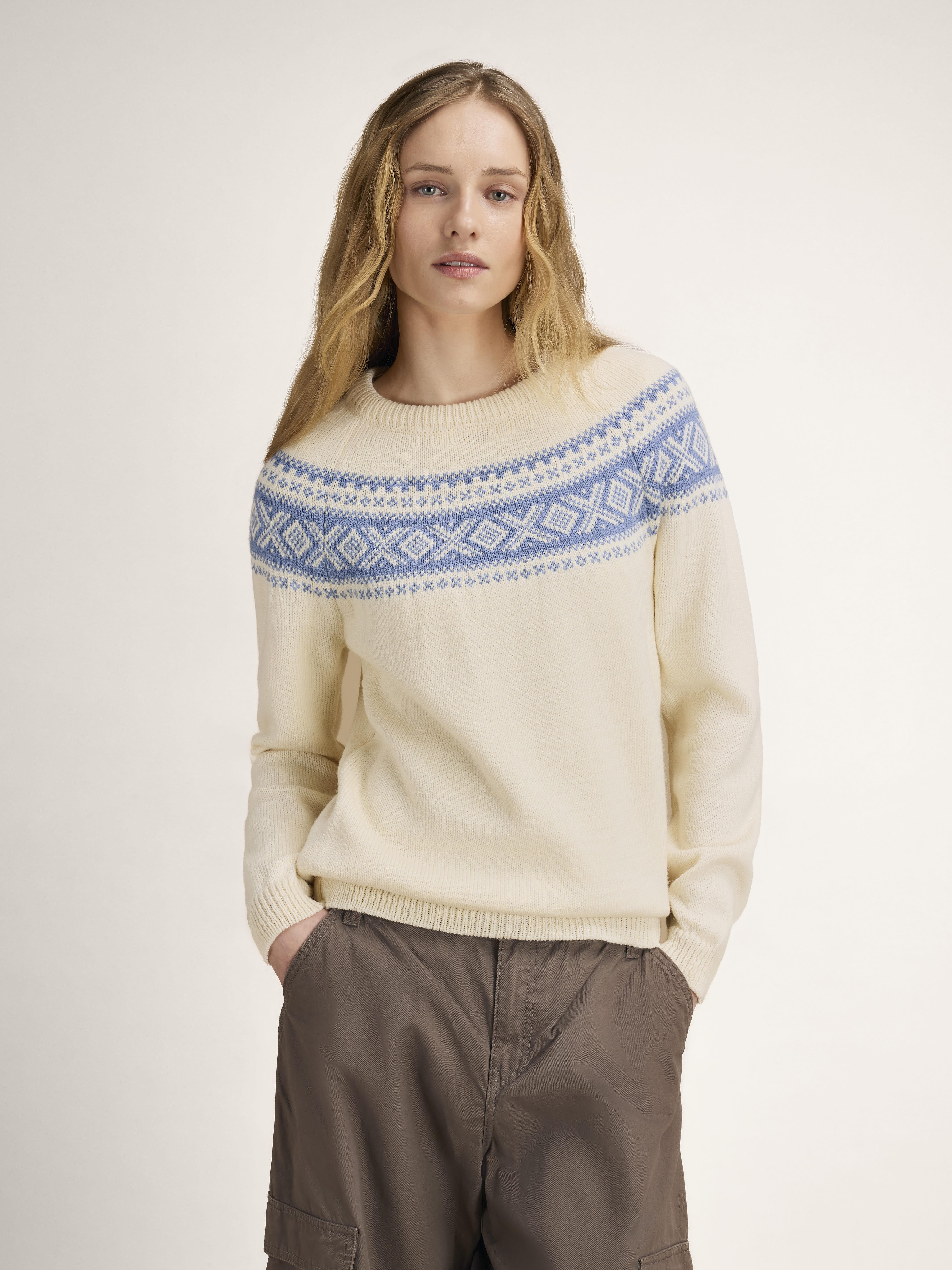 Vågsøy women’s wool sweater  white