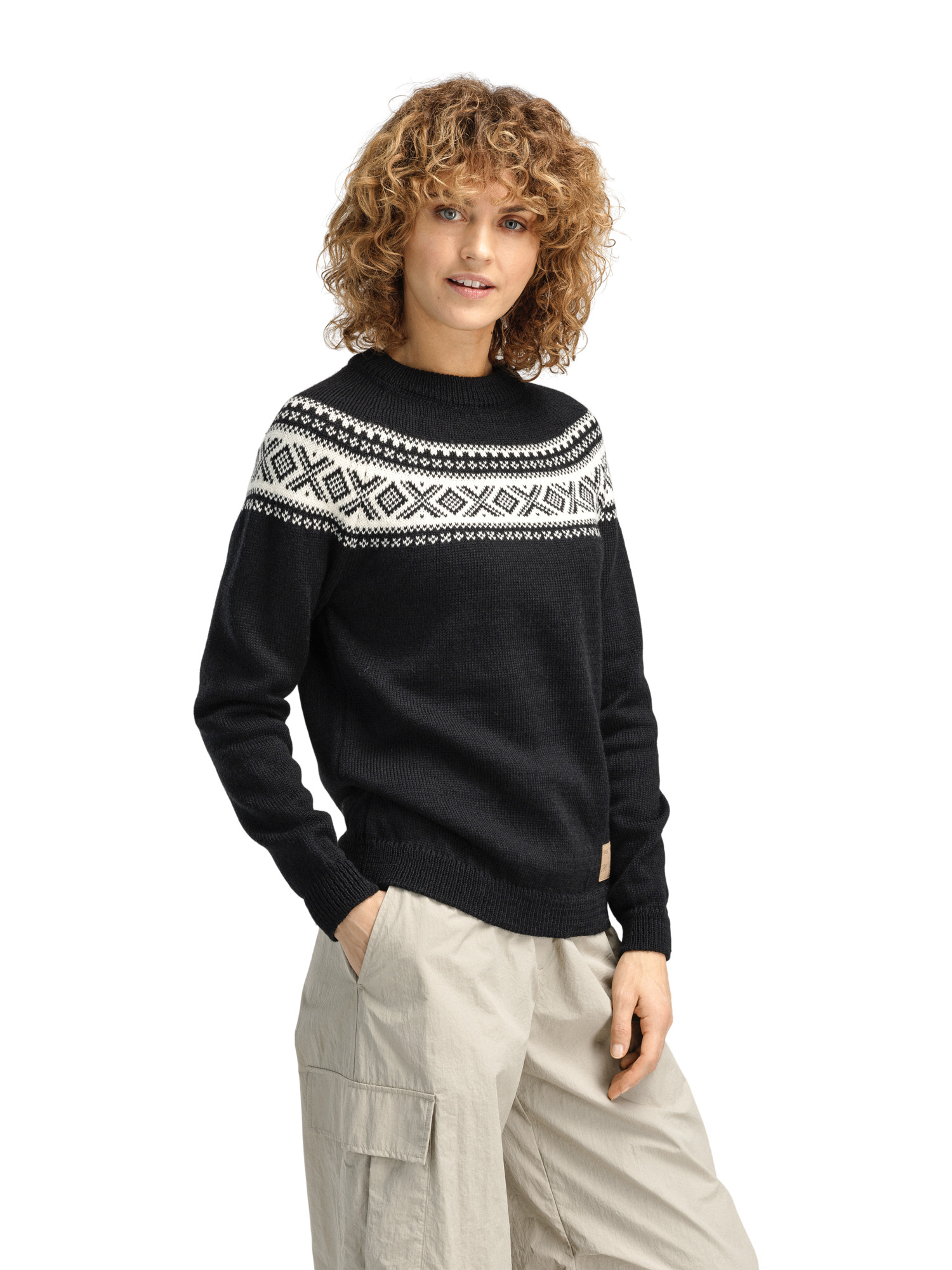 Vågsøy women’s wool sweater  Black Offwhite