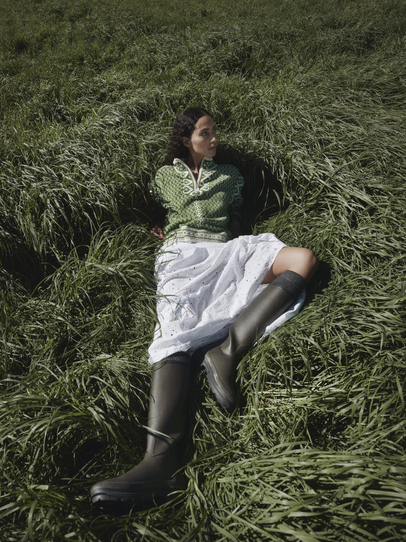 Leknes Women's Sweater Springgreen Offwhite Sand Mel